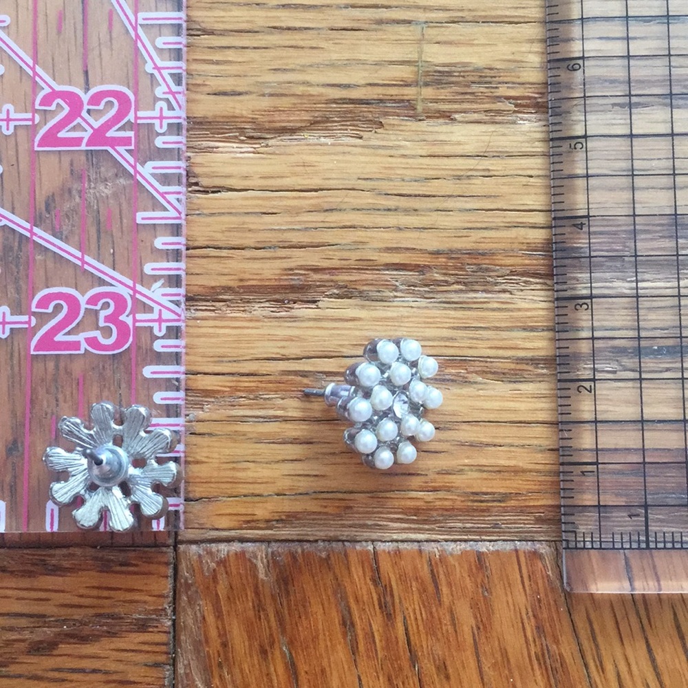 Earrings - Picture 2 of 2
